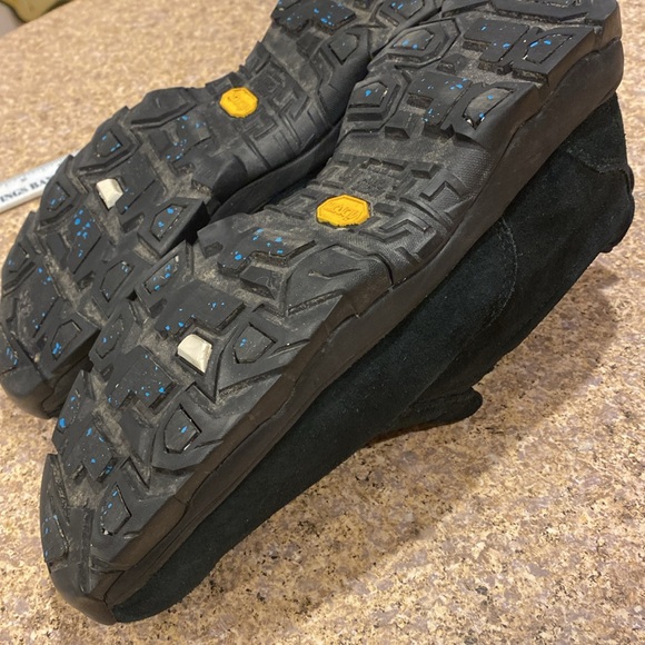 L.L. Bean Insulated Comfort Mocs With Arctic Grip Suede Vibram 11 Medium Black - Picture 12 of 17